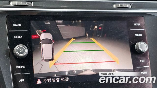 Volkswagen Tiguan (II) 2.0 TDI Premium 2018 — фото 19