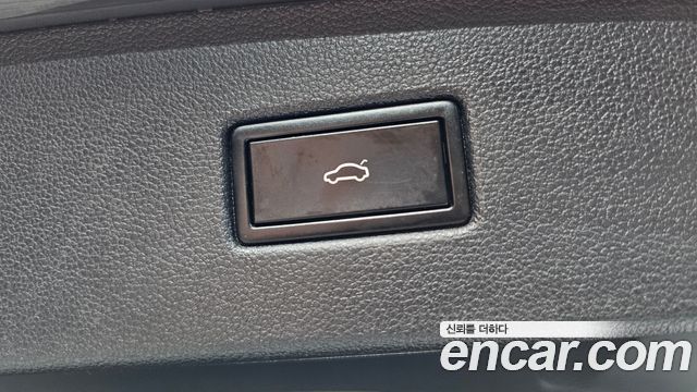 Volkswagen Tiguan (II) 2.0 TDI Premium 2018 — фото 33