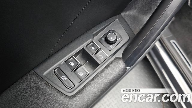 Volkswagen Tiguan (II) 2.0 TDI Premium 2018 — фото 35