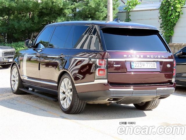 Land Rover Range Rover (IV) 5.0 SC Vogue SE LWB 2018 — фото 2
