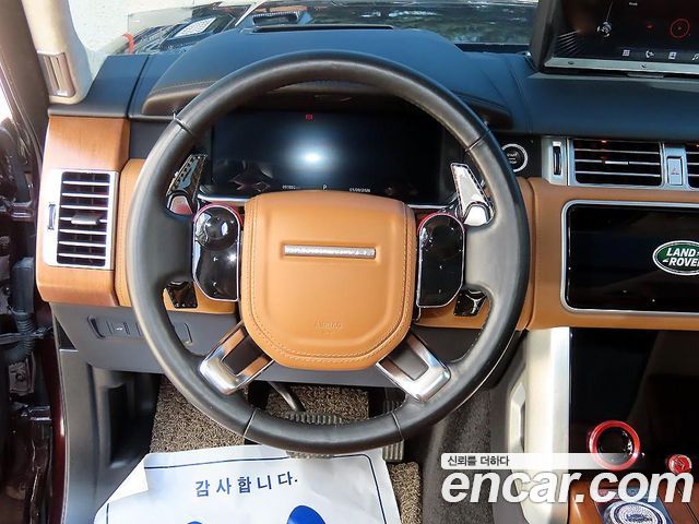 Land Rover Range Rover (IV) 5.0 SC Vogue SE LWB 2018 — фото 16