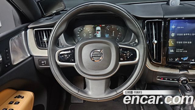 Volvo XC60 (II) D5 Inscription 2020 — фото 14