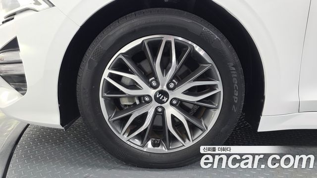 Kia K5 (III) 2.0 Noblesse 2021 — фото 5