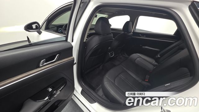 Kia K5 (III) 2.0 Noblesse 2021 — фото 12