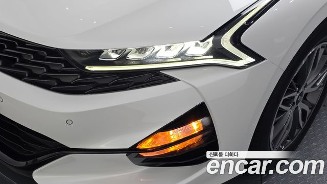 Kia K5 (III) 2.0 Noblesse 2021 — фото 22