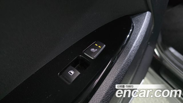 Kia Sportage (V) Diesel 2.0 2WD Nobleless 2022 — фото 19