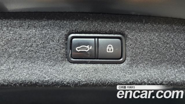 Genesis EQ900 3.8 GDI AWD Premium Luxury 2016 — фото 17