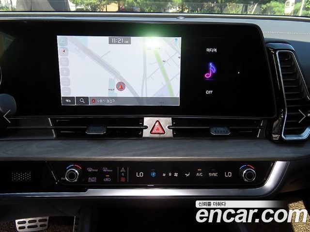 Kia Sportage (V) Gasoline 1.6 Turbo 2WD Signature 2024 — фото 17