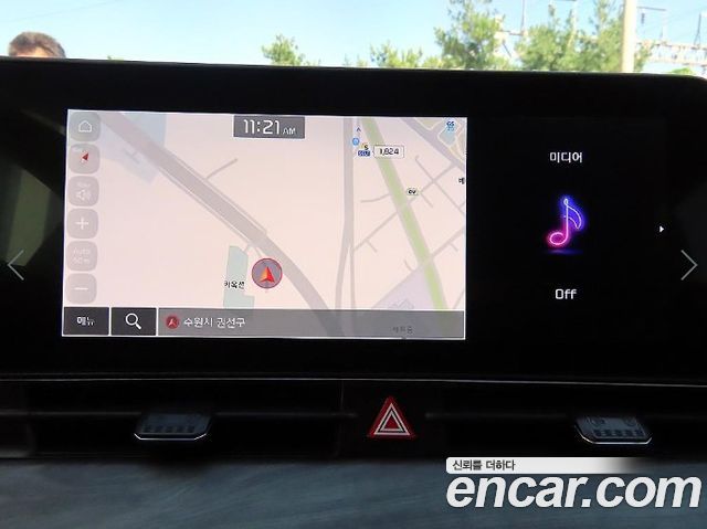 Kia Sportage (V) Gasoline 1.6 Turbo 2WD Signature 2024 — фото 18