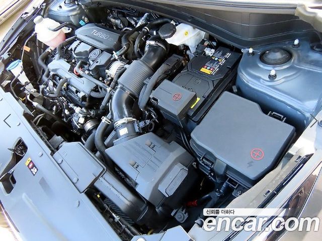 Kia Sportage (V) Gasoline 1.6 Turbo 2WD Signature 2024 — фото 23