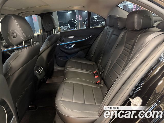 Mercedes-Benz E-Class (W213) E220d Avantgarde 2017 — фото 18