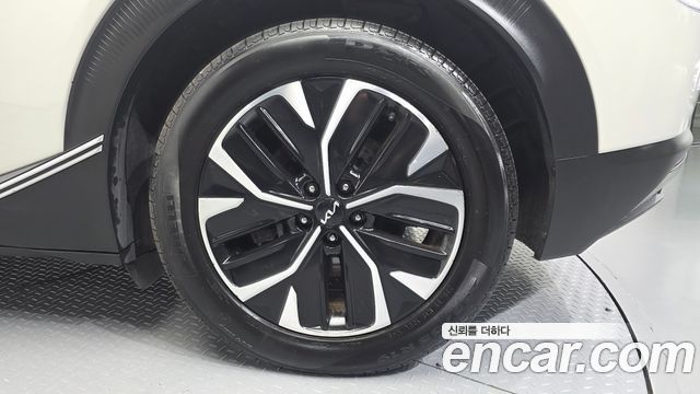 Kia EV6 Long Range Air 2022 — фото 21