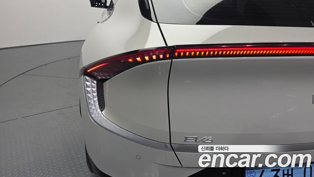 Kia EV6 Long Range Air 2022 — фото 23