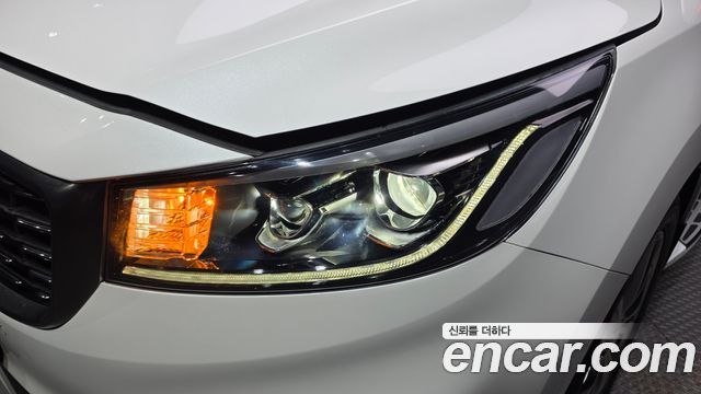 Kia Carnival Gasoline 7-Seater Limousine President 2019 — фото 22