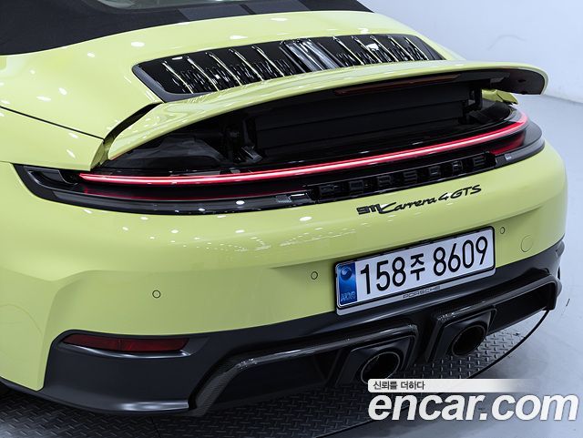 Porsche 911 (992) Carrera 4 GTS Cabriolet 2025 — фото 16