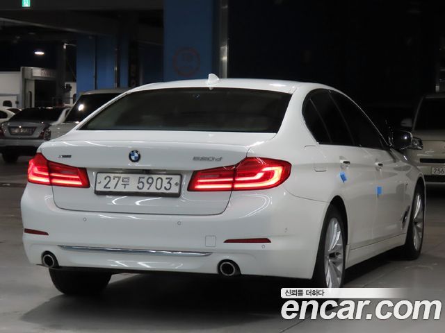 BMW 5 Series (G30) 520d xDrive Luxury Plus 2018 — фото 2