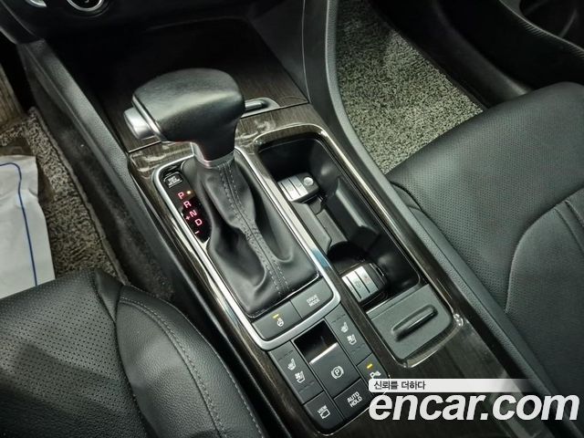 Kia K5 (II) 2.0 Noblesse 2019 — фото 17
