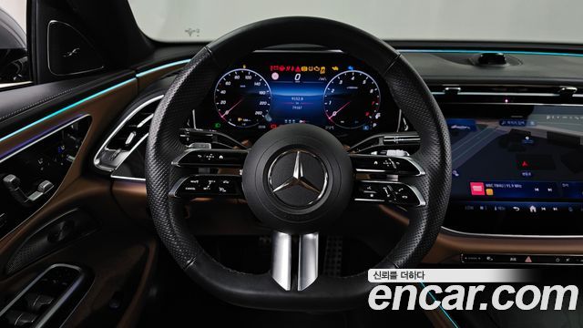 Mercedes-Benz E-Class (W214) E300 4MATIC AMG Line Premiere Special 2024 — фото 13