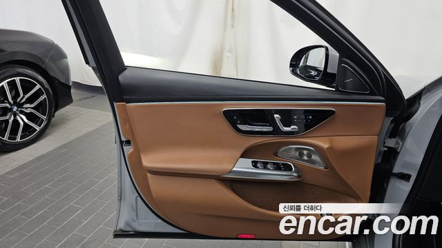 Mercedes-Benz E-Class (W214) E300 4MATIC AMG Line Premiere Special 2024 — фото 24