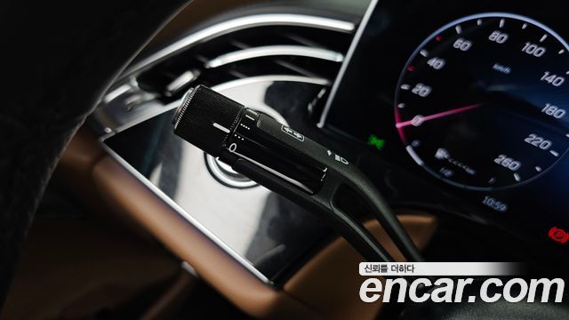 Mercedes-Benz E-Class (W214) E300 4MATIC AMG Line Premiere Special 2024 — фото 30