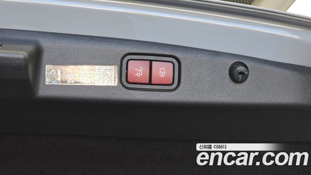 Mercedes-Benz E-Class (W214) E300 4MATIC AMG Line Premiere Special 2024 — фото 34