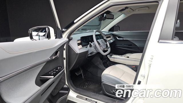 KG Mobility (SsangYong) Torres EVX E7 2024 — фото 10