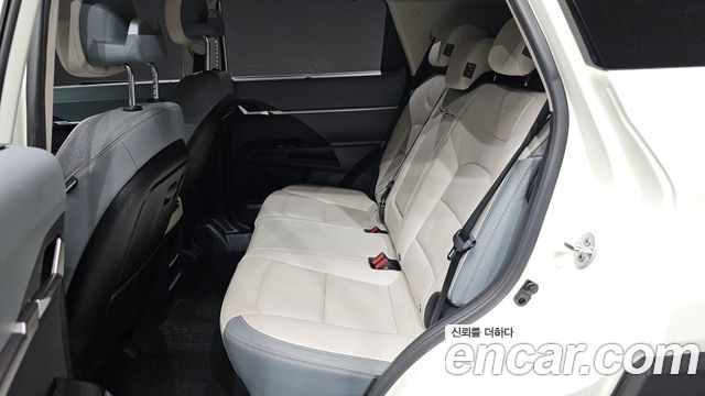 KG Mobility (SsangYong) Torres EVX E7 2024 — фото 26