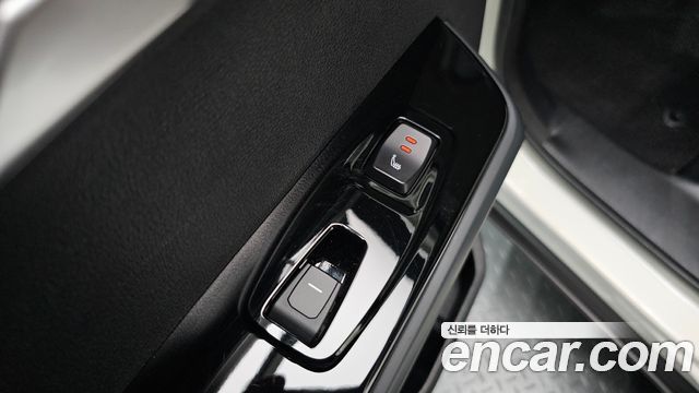 KG Mobility (SsangYong) Torres EVX E7 2024 — фото 33
