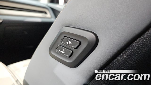 KG Mobility (SsangYong) Torres EVX E7 2024 — фото 36