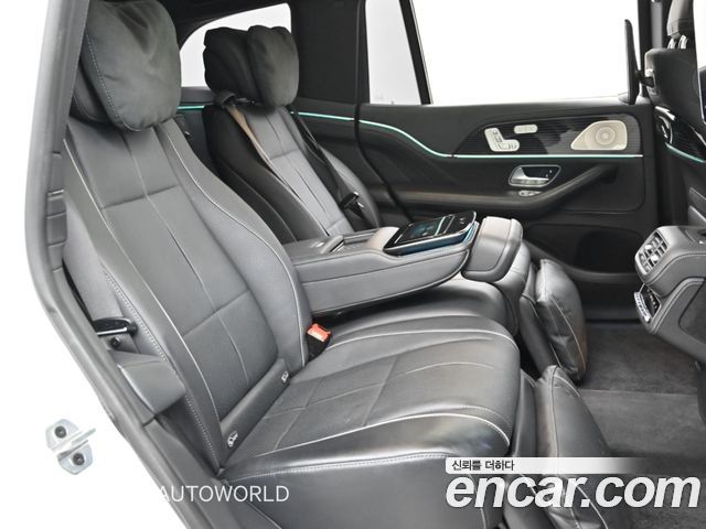 Mercedes-Benz GLS-Class (X167) Maybach GLS600 4MATIC 2023 — фото 16