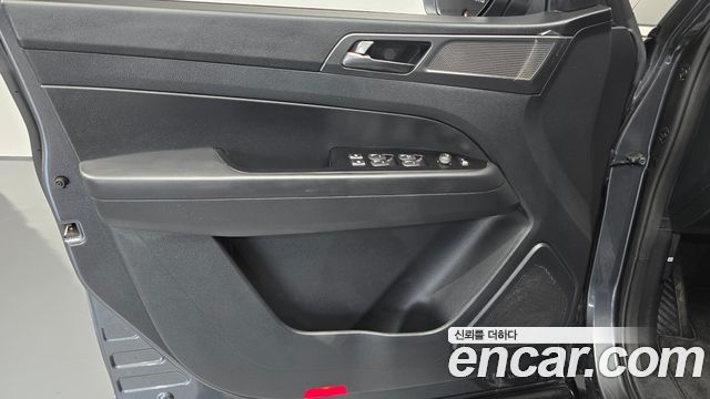 KG Mobility (SsangYong) Rexton Sports Diesel 2.2 2WD Prestige 2021 — фото 24