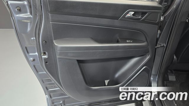 KG Mobility (SsangYong) Rexton Sports Diesel 2.2 2WD Prestige 2021 — фото 25