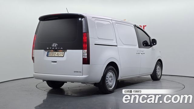 Hyundai Staria Cargo 3-Seater Smart 2022 — фото 2