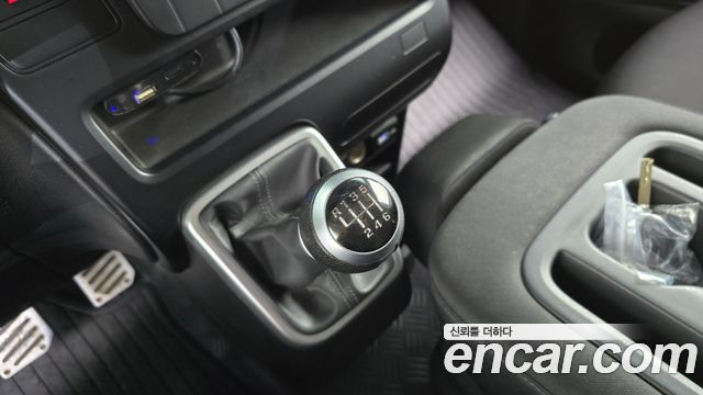 Hyundai Staria Cargo 3-Seater Smart 2022 — фото 9