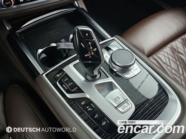 BMW 7 Series (G11) 745Le iPerformance M Sport 2021 — фото 9