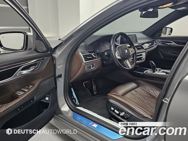 BMW 7 Series (G11) 745Le iPerformance M Sport 2021 — фото 15