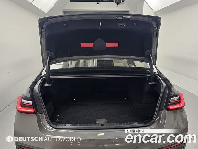 BMW 7 Series (G11) 745Le iPerformance M Sport 2021 — фото 23