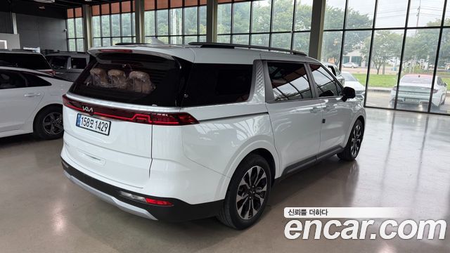 Kia Carnival (IV) Gasoline 9-Seater Prestige 2023 — фото 2