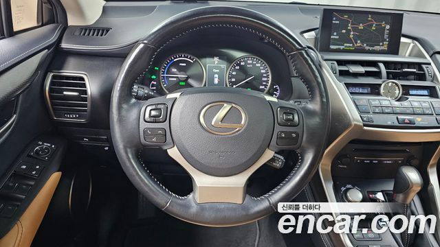 Lexus NX300h Supreme 2017 — фото 17