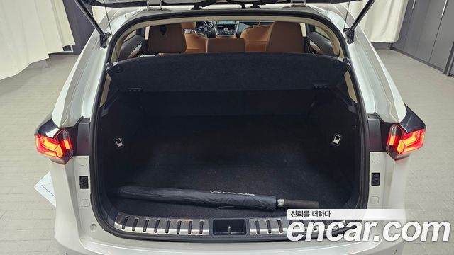Lexus NX300h Supreme 2017 — фото 21
