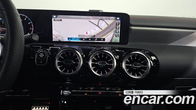 Mercedes-Benz CLA-Class (C118) CLA250 4MATIC 2023 — фото 13