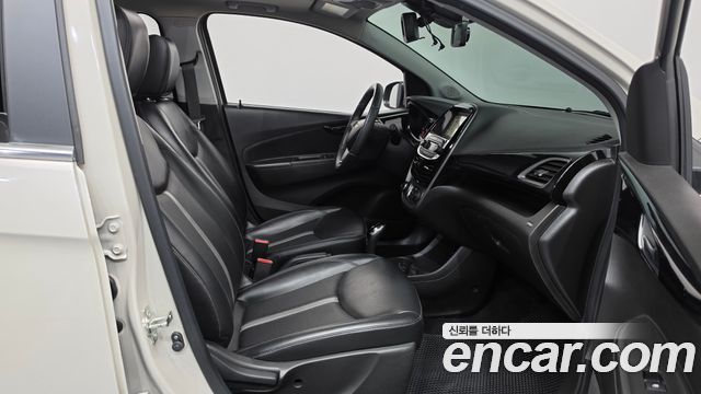 Chevrolet Spark Premier 2019 — фото 32