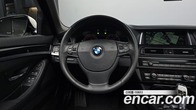 BMW 5 Series (F10) 520d M Aero Dynamic 2016 — фото 12
