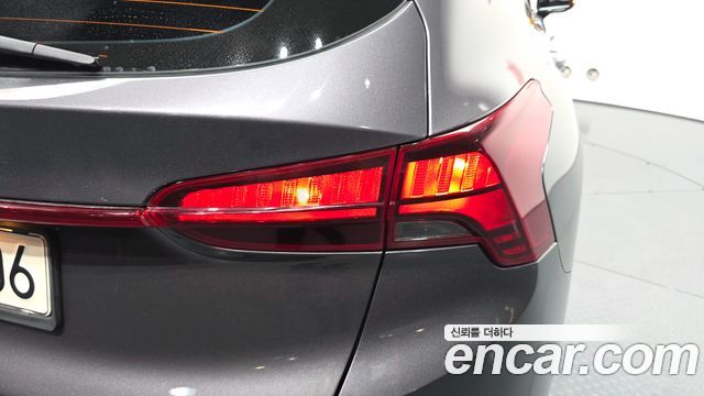 Hyundai Santa Fe Gasoline 2.5T 2WD Prestige 2021 — фото 23