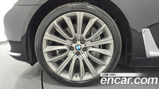 BMW 7 Series (G11) 750Li xDrive 2016 — фото 5