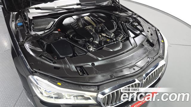 BMW 7 Series (G11) 750Li xDrive 2016 — фото 6