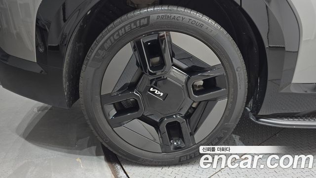 Kia EV9 Long Range 4WD GT Line 2024 — фото 5