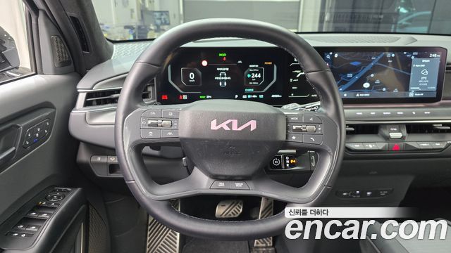 Kia EV9 Long Range 4WD GT Line 2024 — фото 13