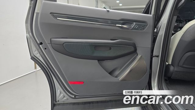 Kia EV9 Long Range 4WD GT Line 2024 — фото 25