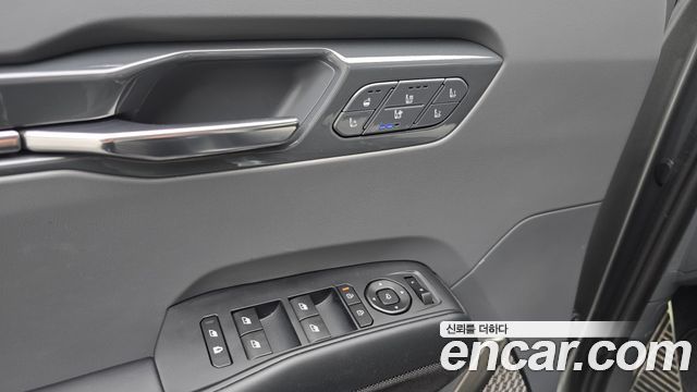 Kia EV9 Long Range 4WD GT Line 2024 — фото 28